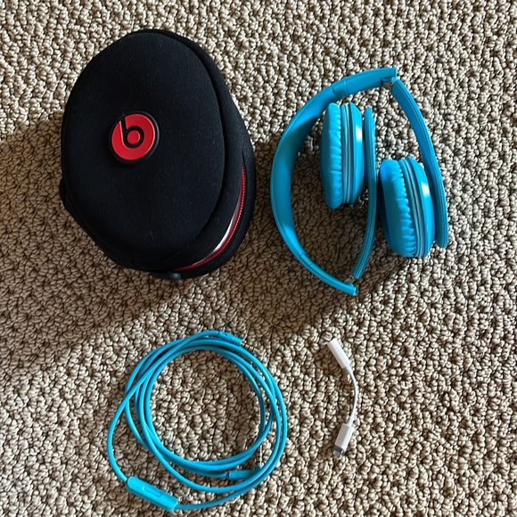 Beats by Dre wired, with case and adapter - Picture 10 of 10